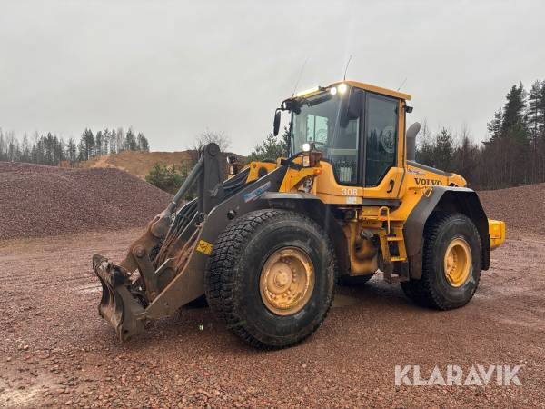 Hjullastare Volvo L120F med våg