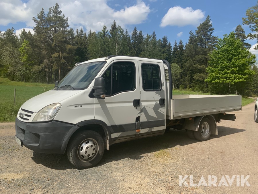 Lätt lastbil Iveco Daily 35C15