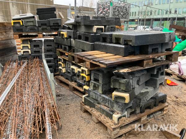 Parti med staketfötter Bgfix ca 120 st