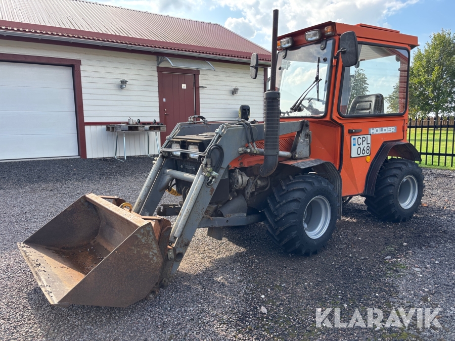 Redskapsbärare Holder C30 4WD med skopa