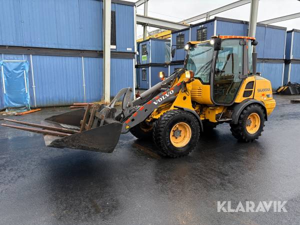 Hjullastare Volvo L25F skopa och gafflar