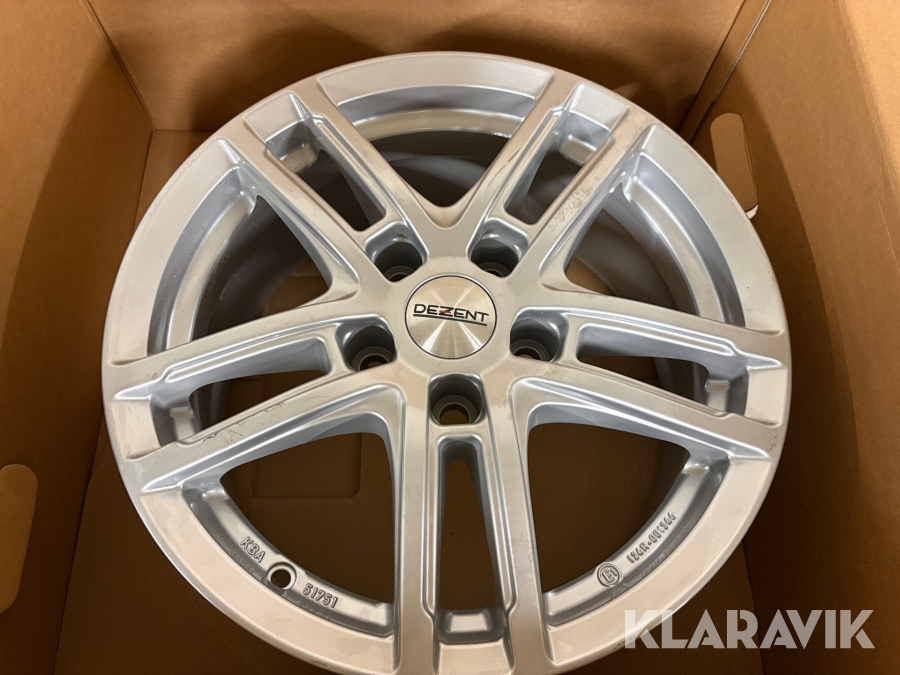 Fälgar Dezent 7x16 5/114.3 ET40 CB 60.1