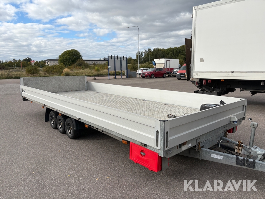 Maskinsläp Westbay Agados