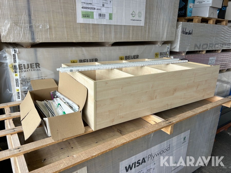 1 st Skåp med skenor och konsoller Pelly