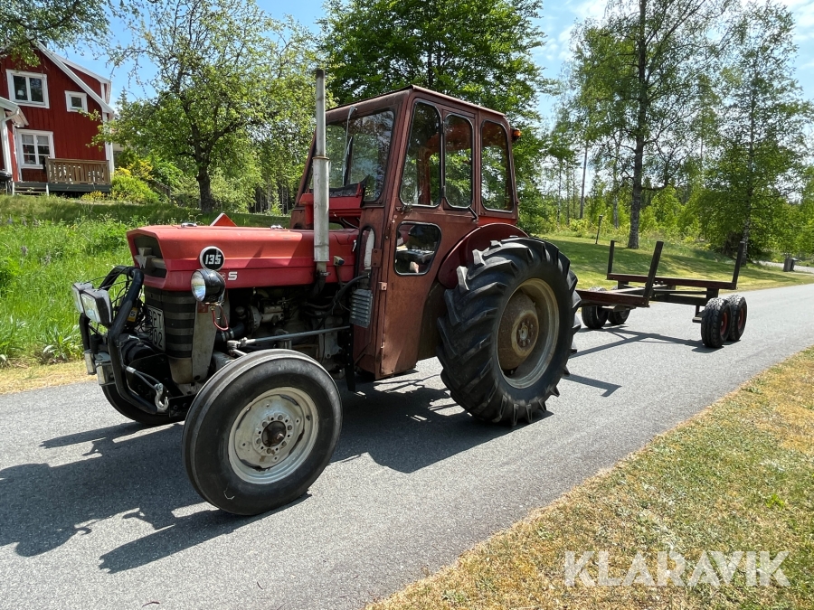 Traktor Massey Ferguson 135