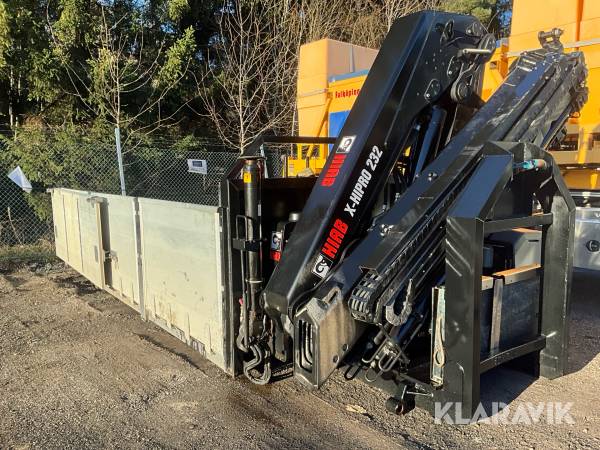 Kranflak med Hiab X-Hipro 232E-5 kran