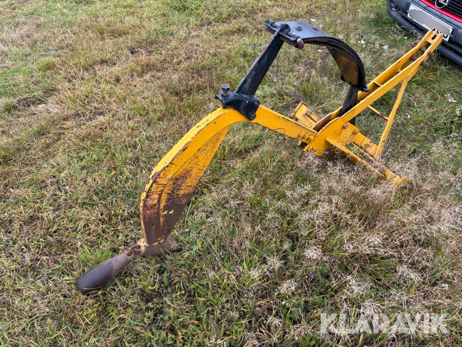 Dräneringsplog trepunktsfäste