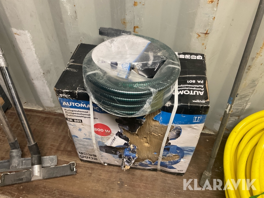 Vattenpump Biltema PA 801 800w med sugslang
