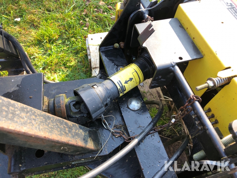 Klaravik Auktioner Sopaggregat John Deere 52 Quick Hitch Broom