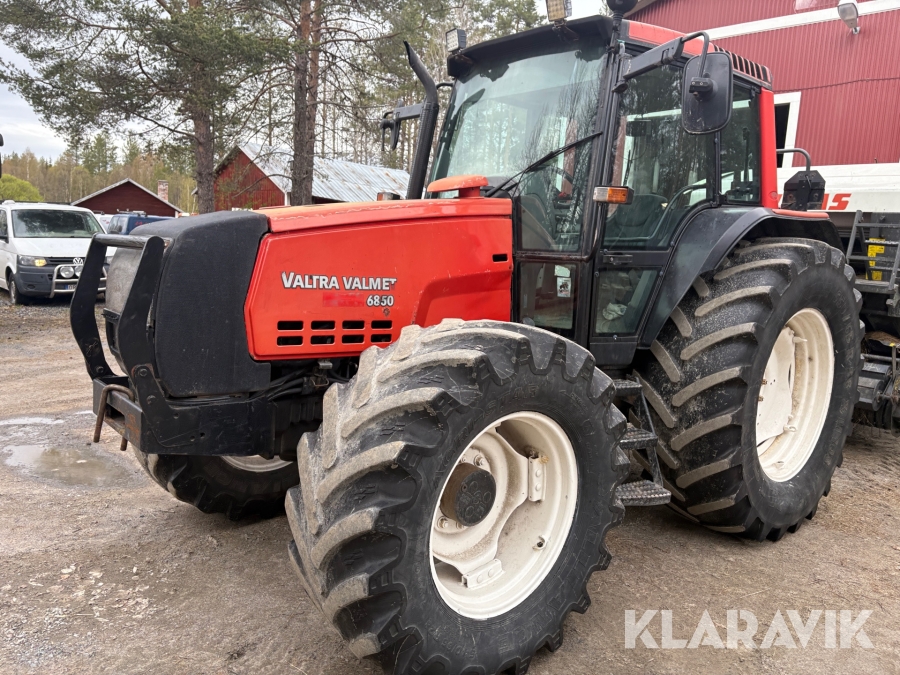 Traktor Valtra Valmet 6850