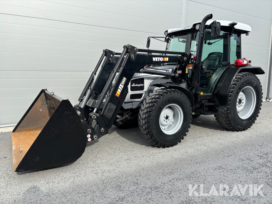 Traktor Lamborghini R2.76 med lastare och skopa