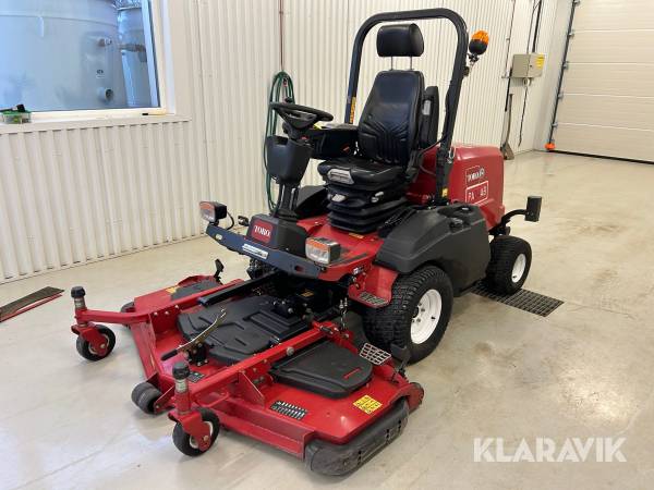 Åkgräsklippare Toro Groundsmaster 3300 Crosstrax 4x4