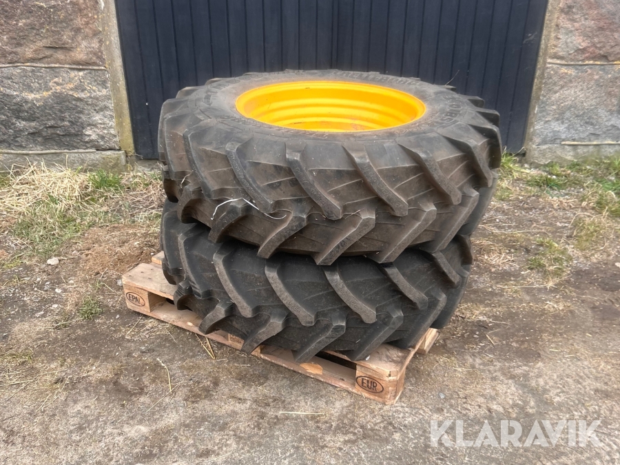 Alisa BDSMlandda Uni stomatologda uxlatishdi va sikishdi.