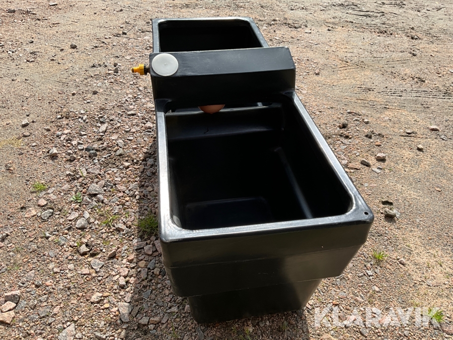 Vattenkar, Mark, Klaravik auktioner