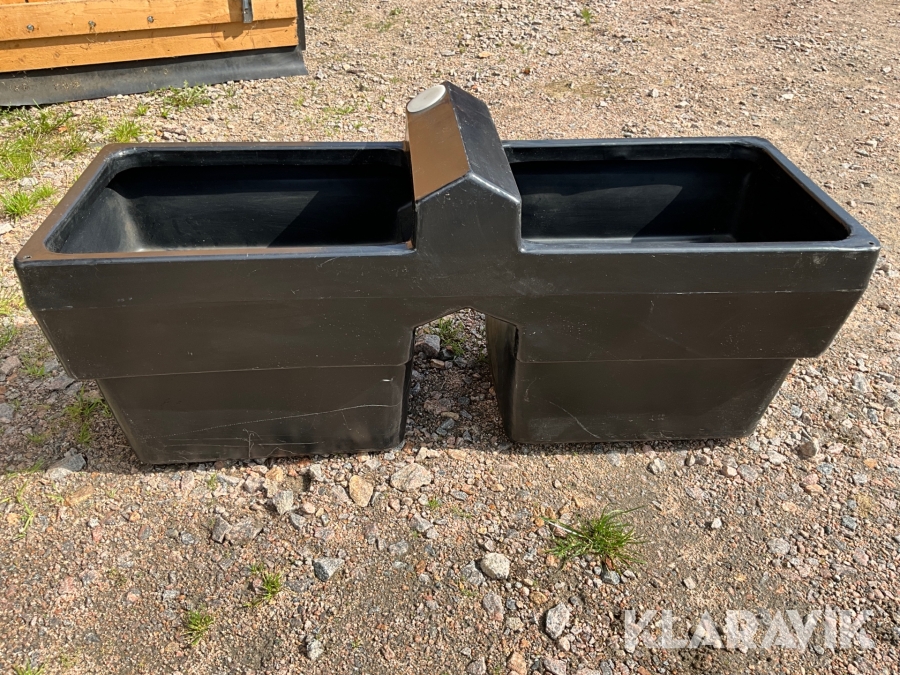 Vattenkar, Mark, Klaravik auktioner