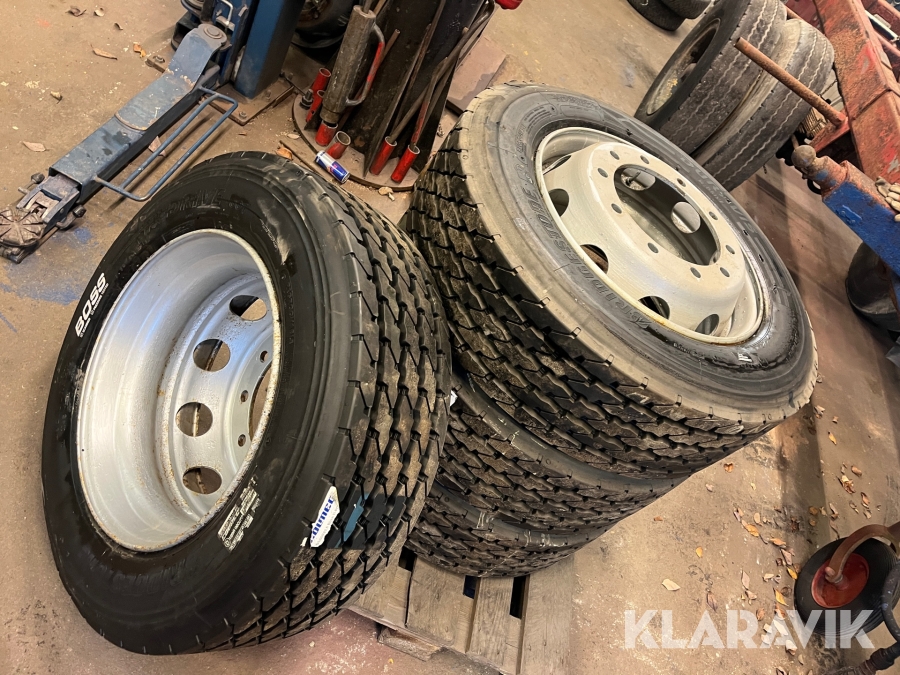 Lastbilshjul Bridgstone 295/60-22,5 4 st