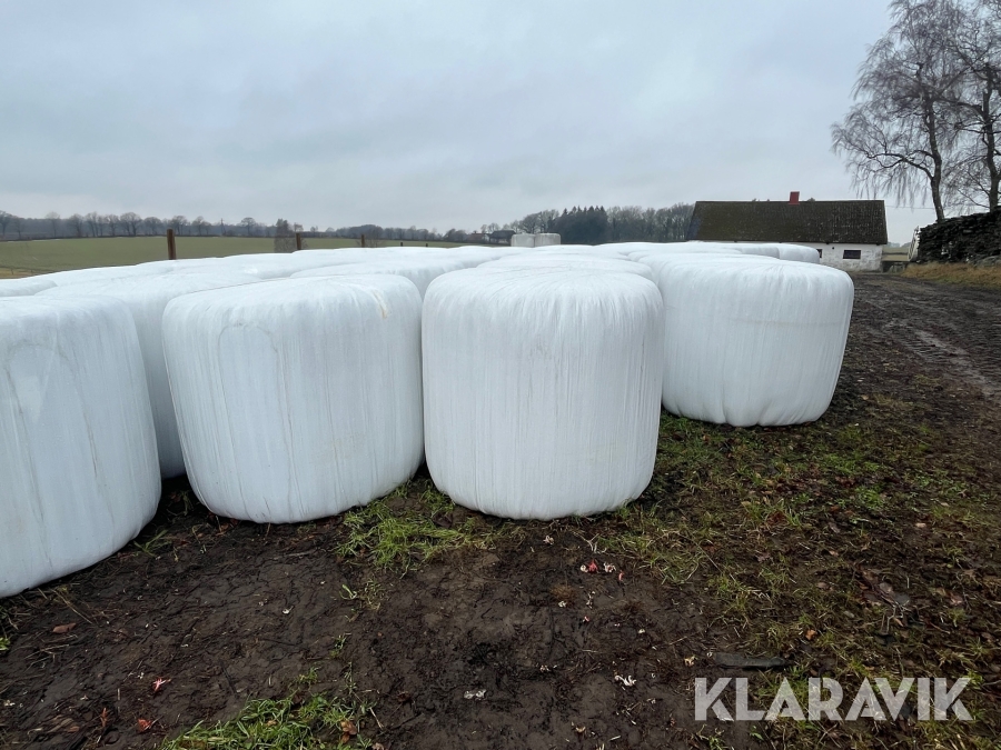 Ensilage 30 stycken rundbalar