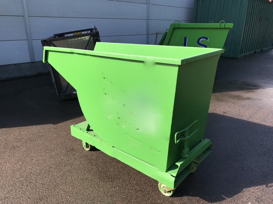 Tippbar container med hjul