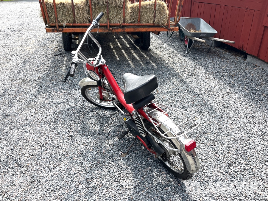 Moped Crescent Company