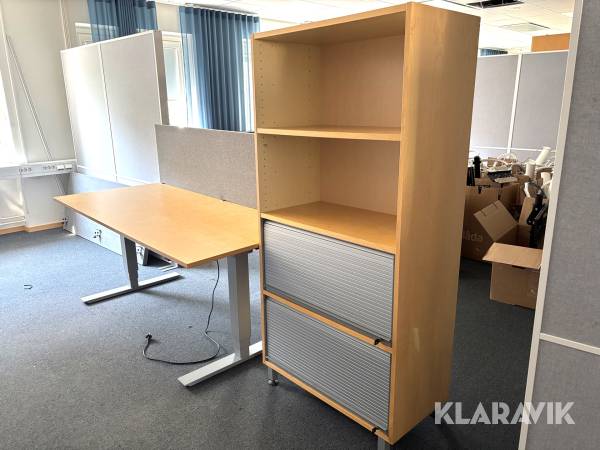 Skrivbord och hylla Martela 3st