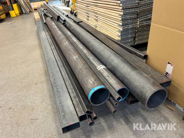 Stålrör & 4-kantsprofiler ca 35 st