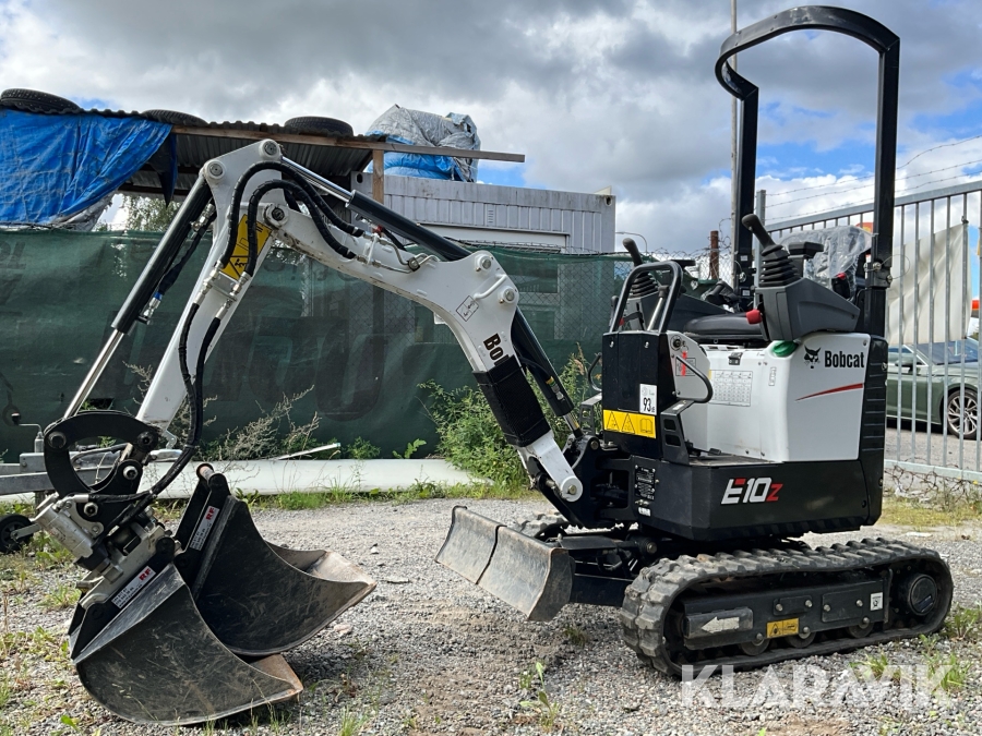Grävmaskin Bobcat E10Z med redskap