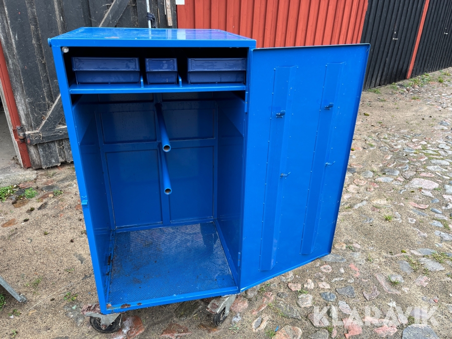 Tävlingsskåp för häst