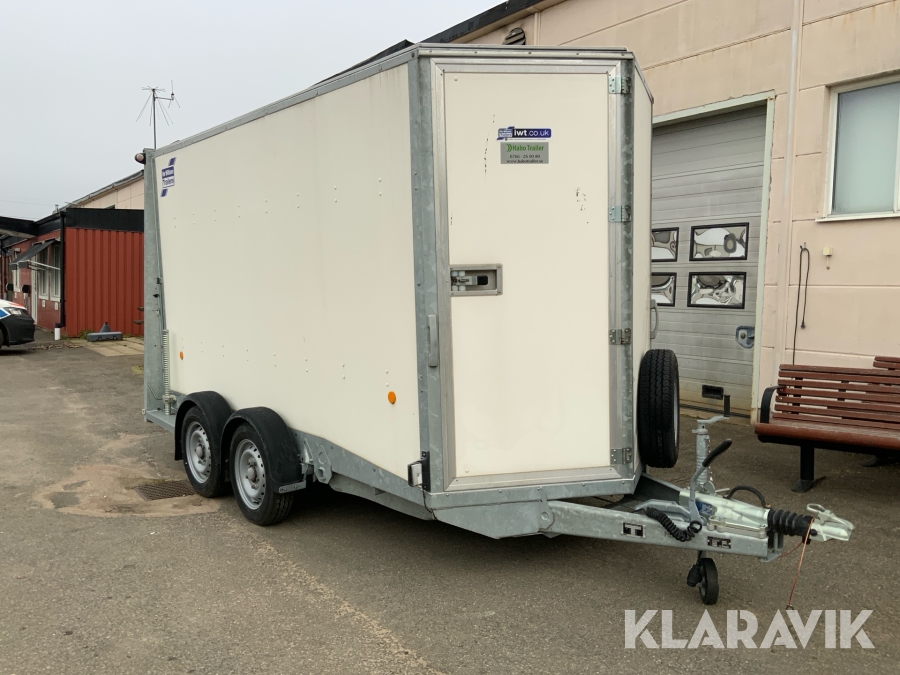 Skåpsläp Ifor Williams BV35 med kombiramp