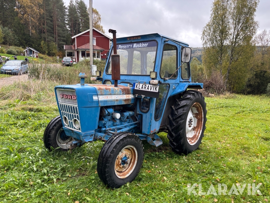 Traktor Ford 3000