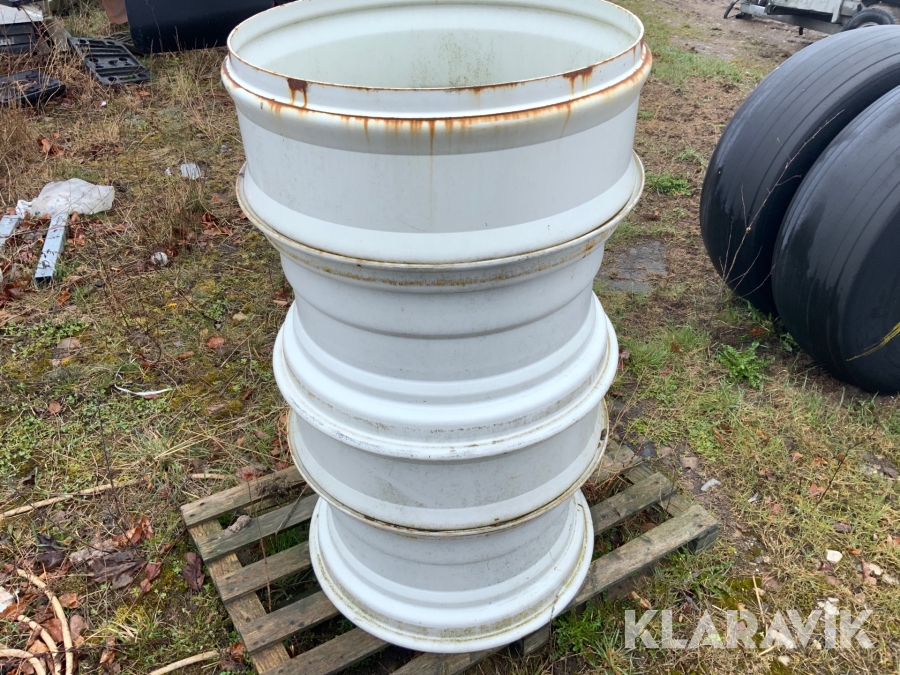 Fälgar med distansringar   20