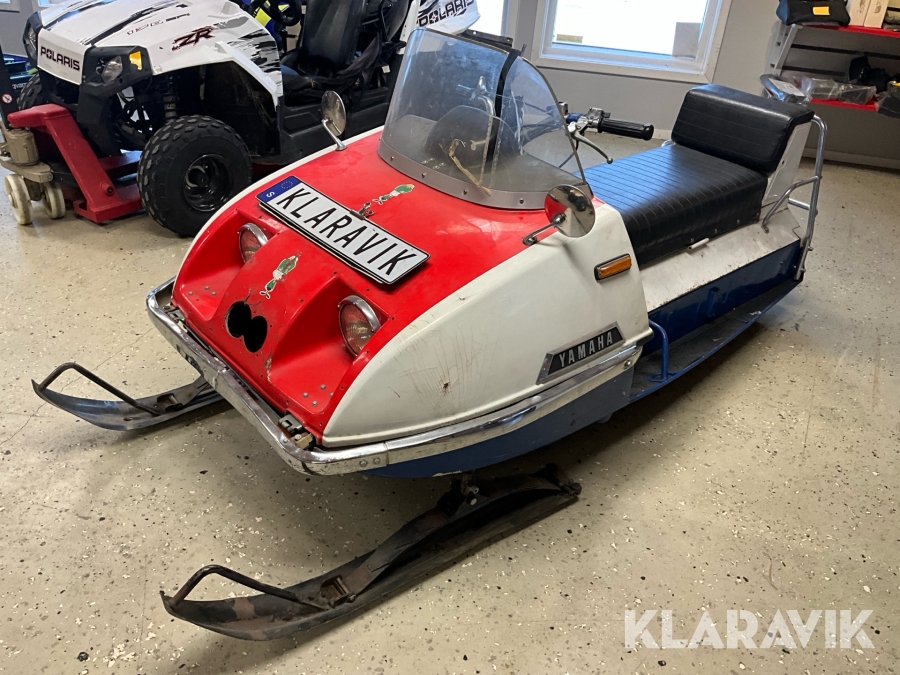 Snöskoter Yamaha SD 350 dubbelbandare