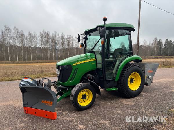 Kompakttraktor John Deere 3720 med redskap