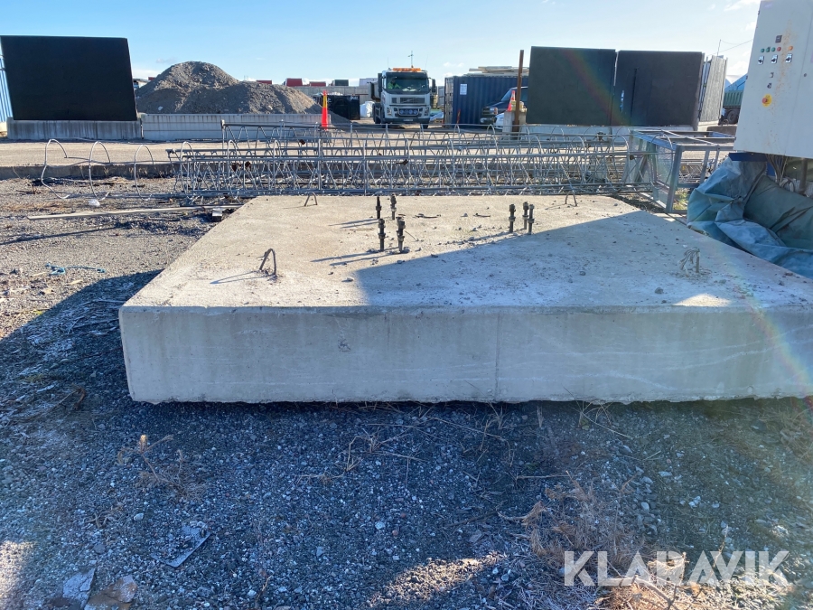 Lysmast 18m med fundament