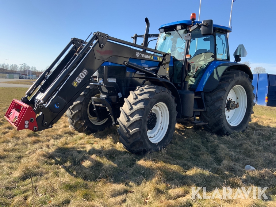 Traktor New Holland TM 175 med lastare