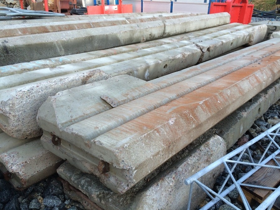 16st Tungavstängning Betongblock