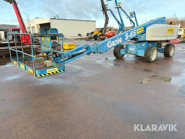 Bomlift Genie S-65