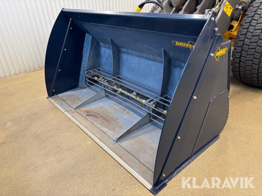 Sandspridarskopa Drivex SS25-BM med förhöjningskragen och stora BM