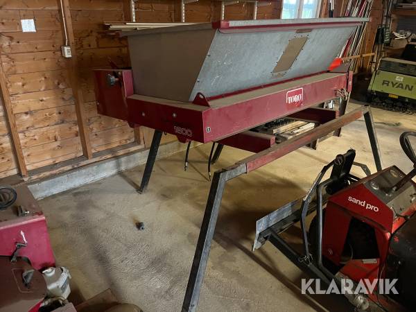 Falldressare Toro Top dresser 1800