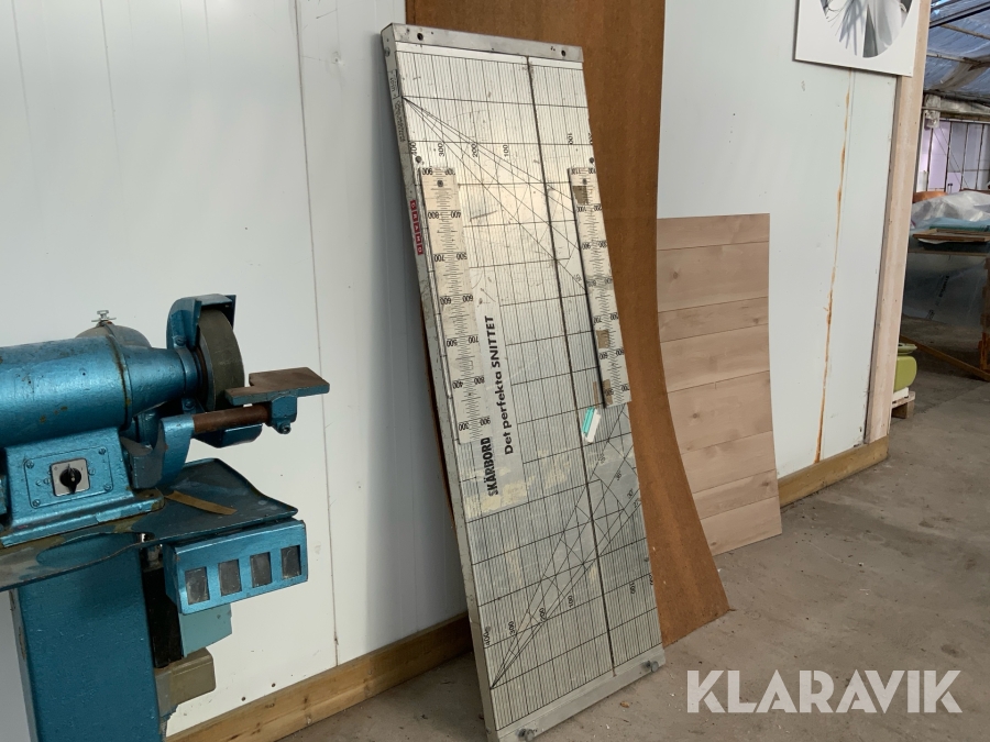 Skärbord för isolering