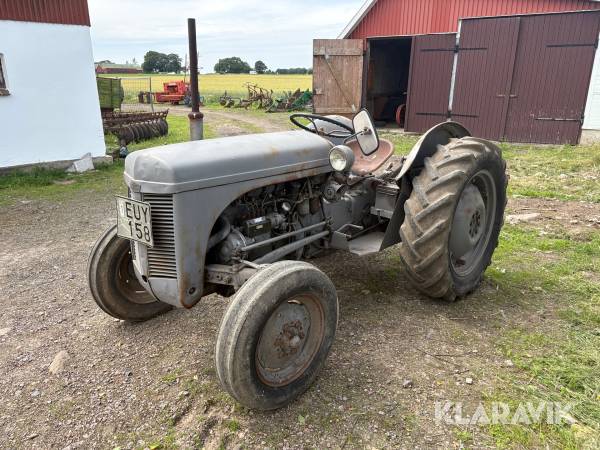 Veterantraktor Ferguson TEF - Grålle