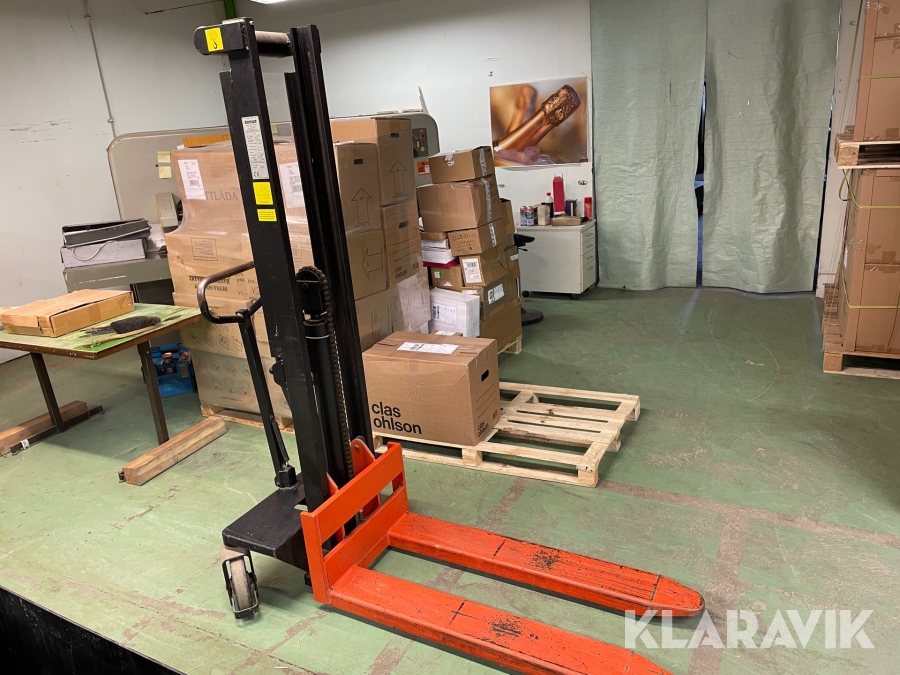 Höglyftande staplare Kentruck HL1000