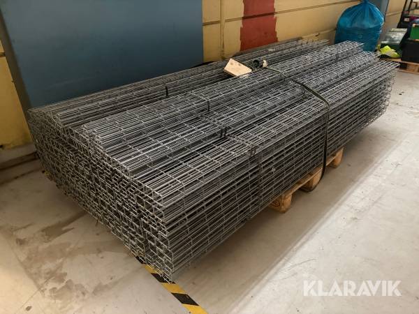 Parti med trådstegar