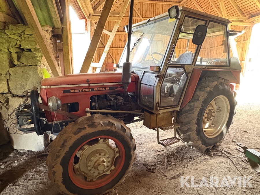 Traktor Zetor 6945