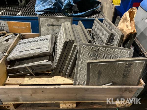 Brunnstätningar Tättingen ca 20 st