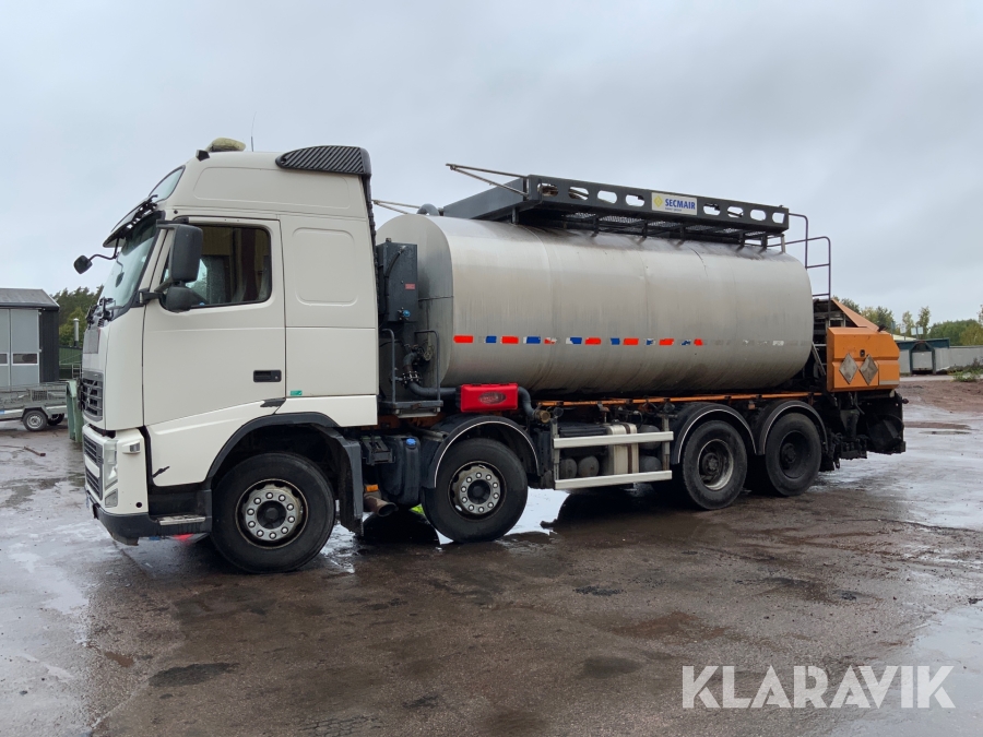 Lastbil/Spridarbil Secmair Volvo FH 8*4 med spridarutrustning