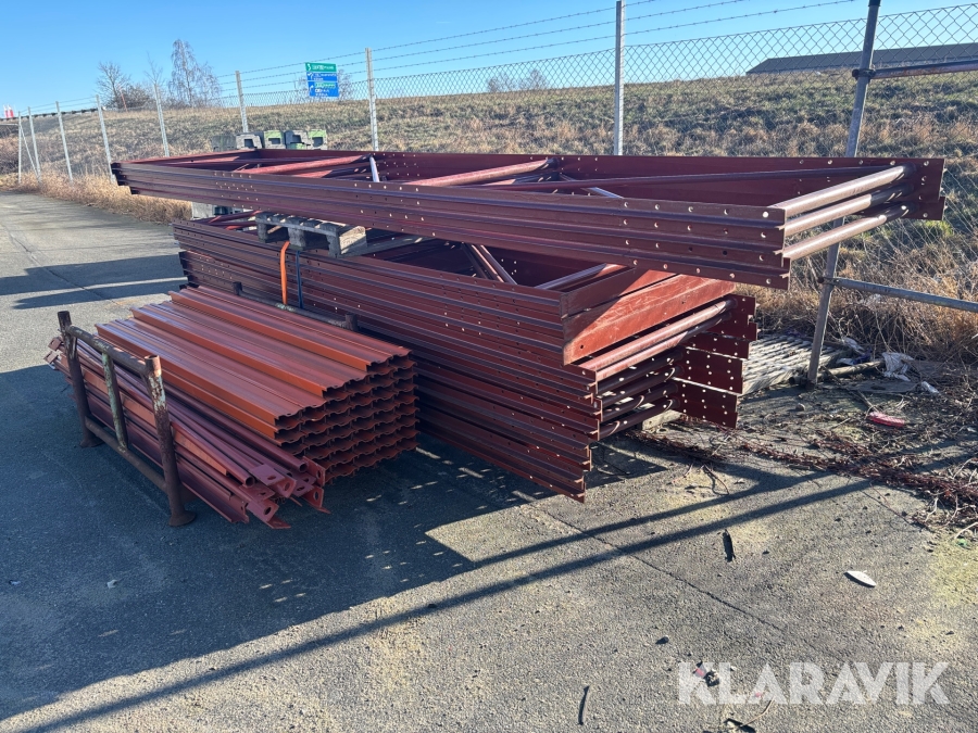 Pallställ / Pallstallage - Totalt cirka 26m