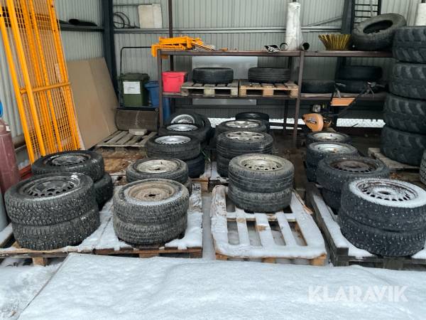 Parti med däck & fälg