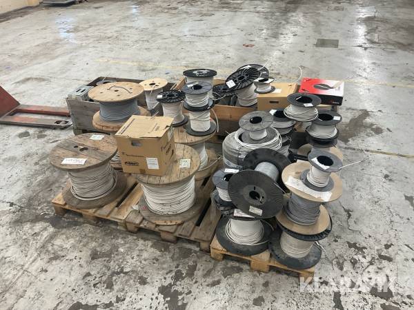 Parti med kablar 6 pallar