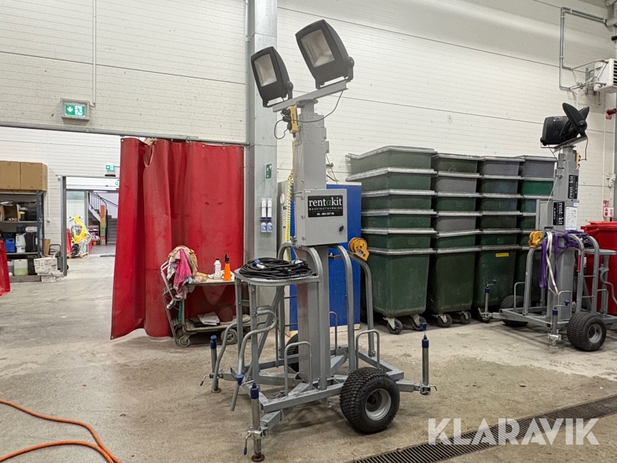 Belysningsmast Amiga 8 M 2 lampor