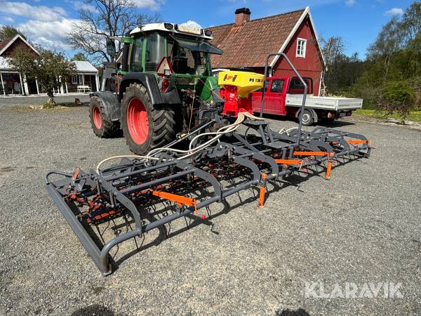 Gräsharv Hybro 6,0H med såmaskin
